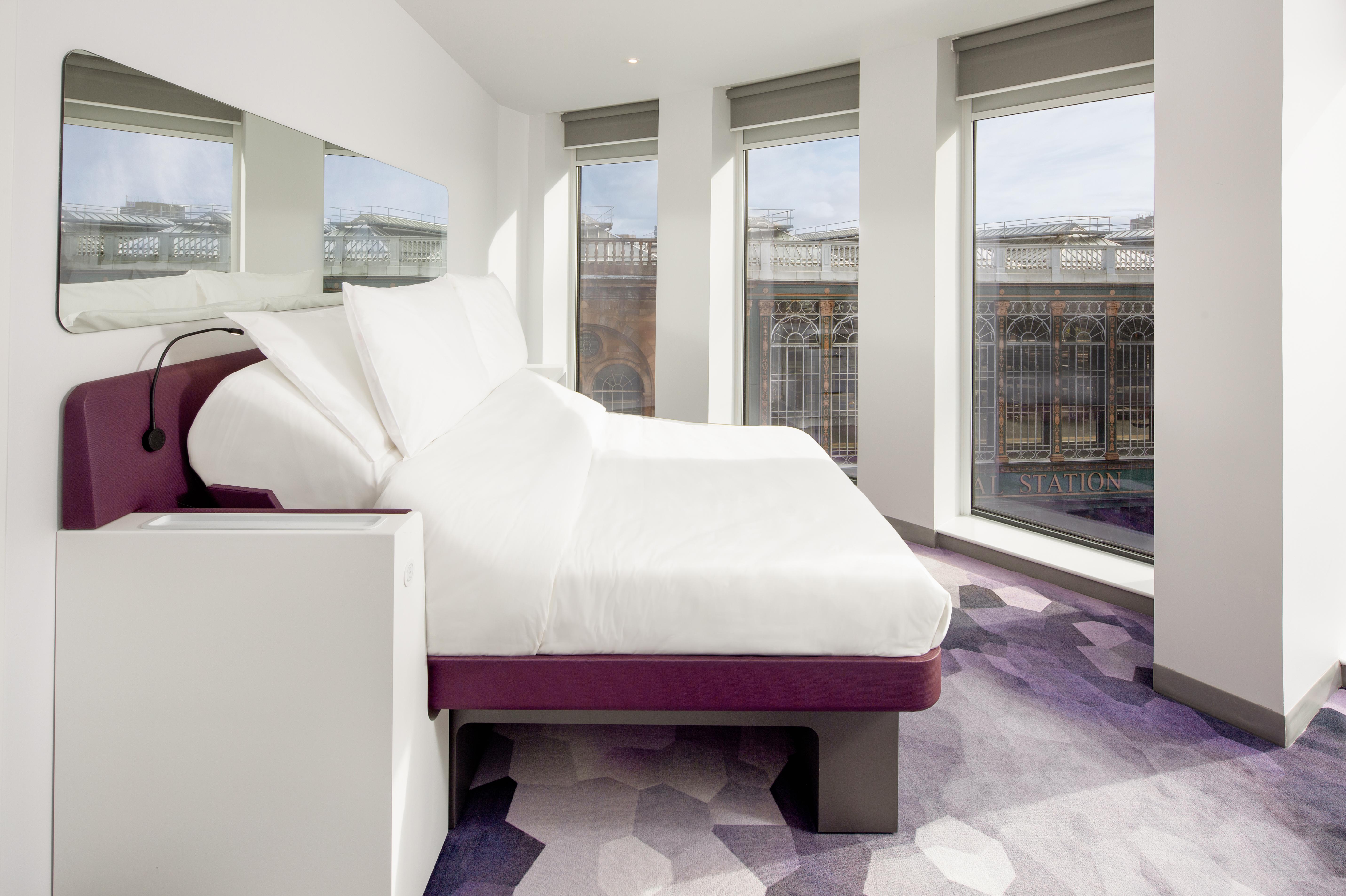 Yotel Glasgow Ngoại thất bức ảnh The room of the hotel