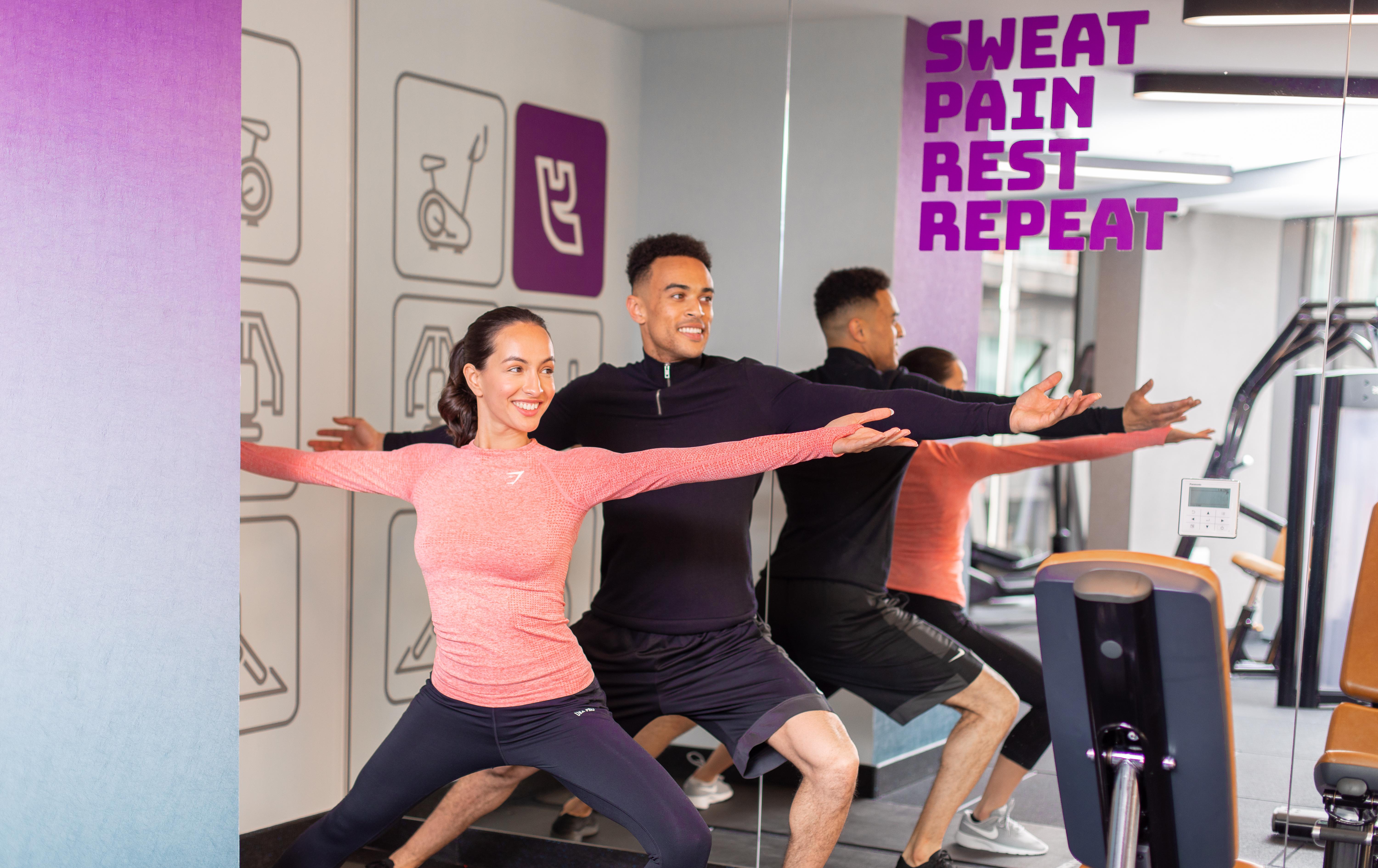 Yotel Glasgow Ngoại thất bức ảnh Sweat Pain Rest Repeat