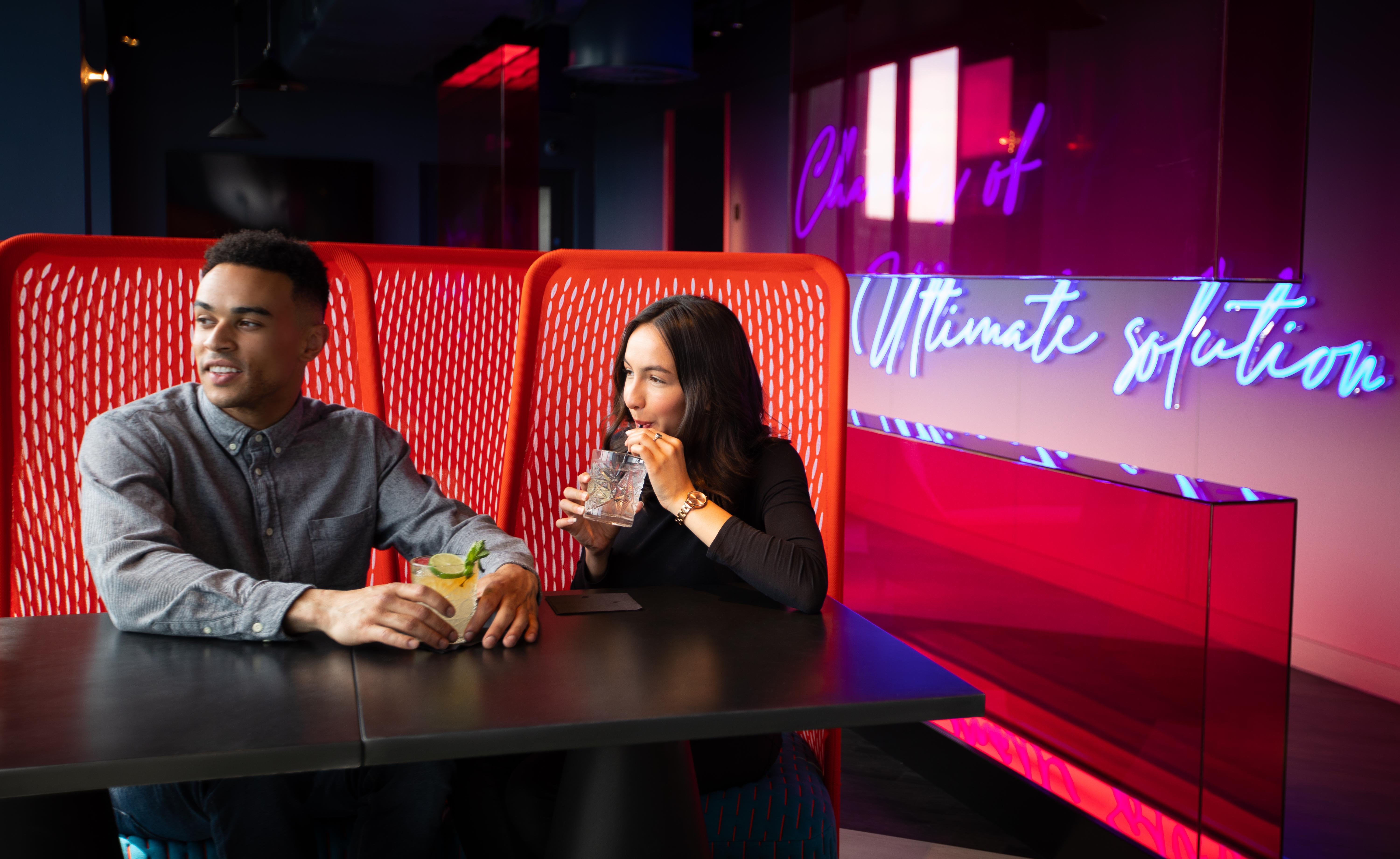 Yotel Glasgow Ngoại thất bức ảnh "Ultimate Solution"